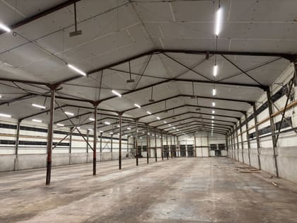 Installation de l'éclairage complet d'un bâtiment d'élevage dans le Finistère